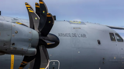 Les premiers évacués sanitaires de Mayotte arrivent à La Réu ... Image 1