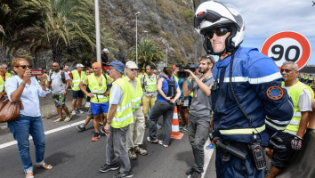 Le personnel de santé travaille avec &quot;la boule au ventre&quot; Image 1